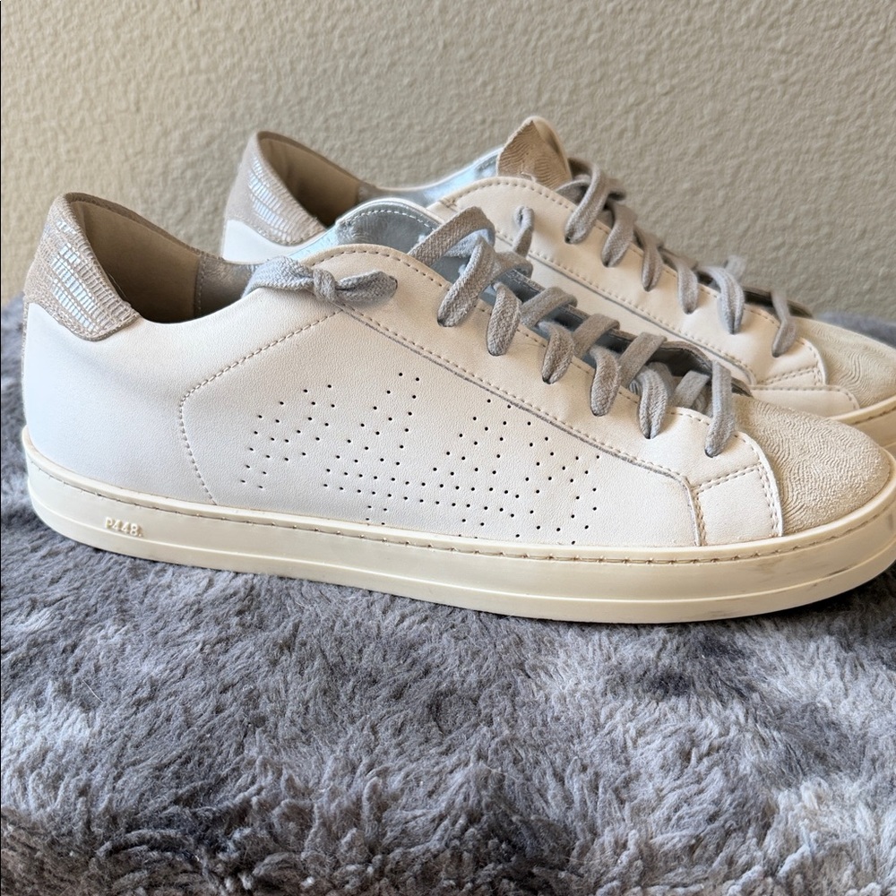 P448 Low-Top Leather Sneakers in Off-White and Light Gray